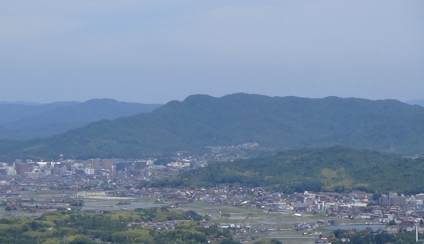 松子山